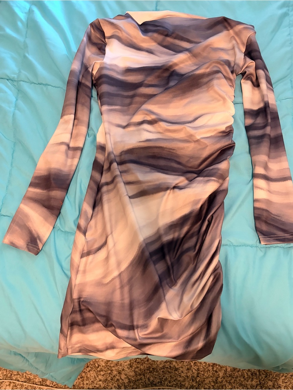 Shien Long Sleeve Marble-Print Bodycon Dress in Gray and white S